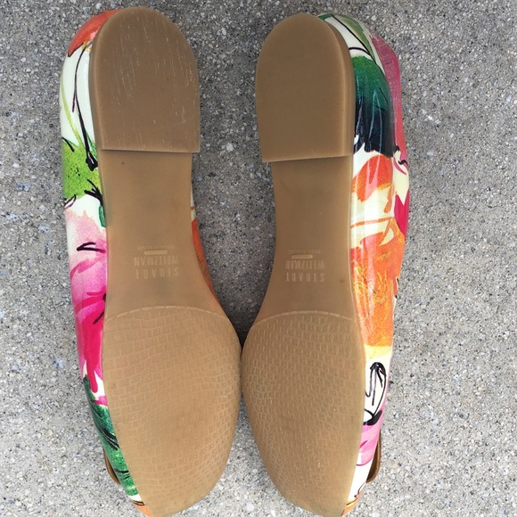 Stuart Weitzman Patent Leather Resort Wear Flats - Picture 5 of 16